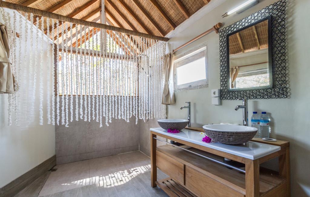 Villa Shelra Gili Meno Exteriör bild