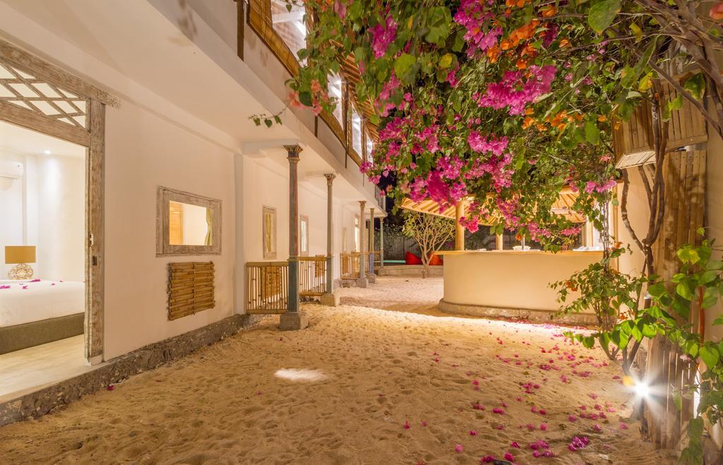 Villa Shelra Gili Meno Exteriör bild